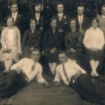 Krüger-Stresing-Semmler sitzend rechts: Emma Krüger, stehend v. links: 2. Rudolf Semler, 5. Wilhem Stresing